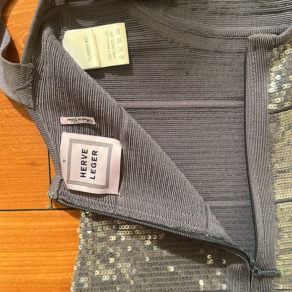 HERVE LEGER GUN SMOKE SILVER SEQUINED BANDAGE DRESS SIZE S - Picture 4 of 5